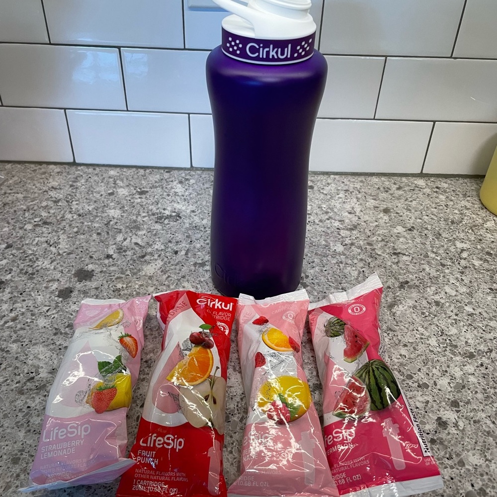 32 Oz purple cirkul + sips